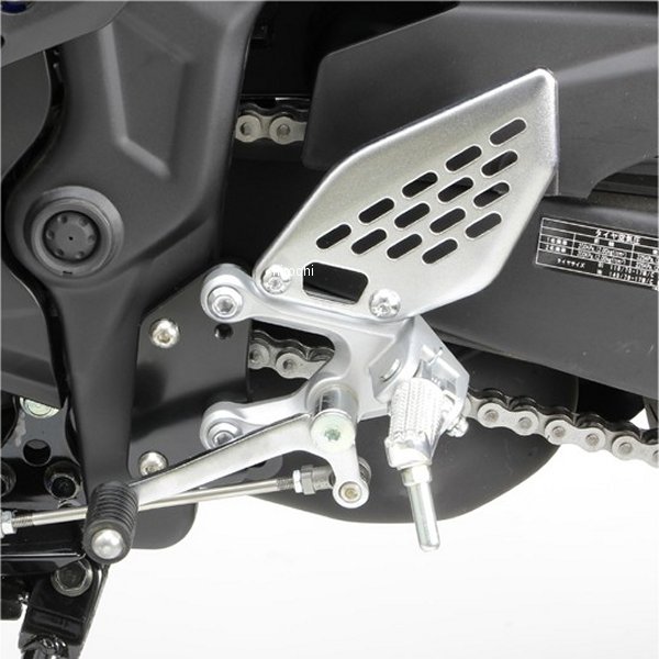 【メーカー在庫あり】 ハリケーン ステップオフセットプレート 19年 YZF-R25 HF5304-10 JP店