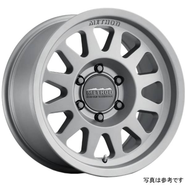 【USA在庫あり】 Method ホイール MR704 HD 17x9 +18mmオフセット 8x180 130.81mmセンターボア チタニウム mrwMR70479088818H JP店