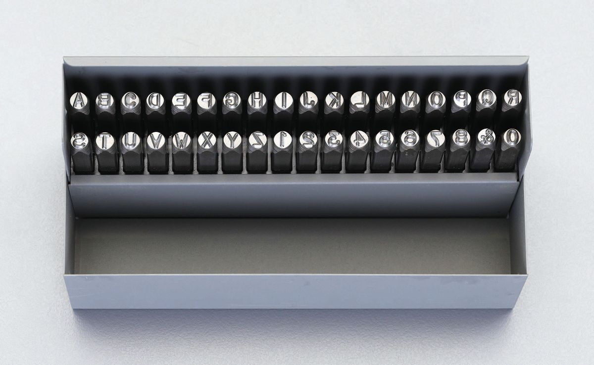 【メーカー在庫あり】 エスコ ESCO 3.2mm 英字 数字 刻印セット 000012226237 JP店