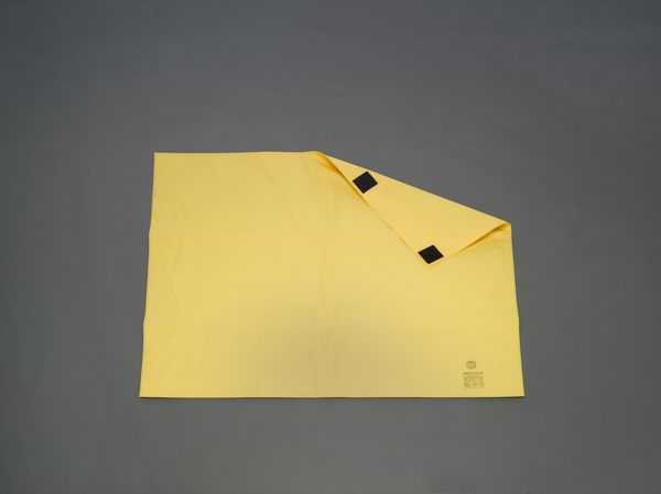 【メーカー在庫あり】 1000x1000mm 高圧用絶縁シート 000012290470 JP店|株式会社ヒロチー商事 店