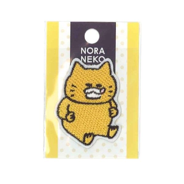 のらねこ うっすらと幻日が🌈 漁港ねこシリーズその1921 #猫 #猫写真 #にゃんす