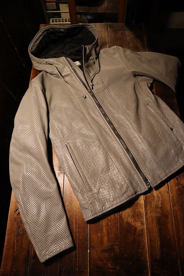KADOYA（カドヤ）K'S LEATHER　【RIDERS PARKA-PL レザージャケットパーカーパンチング】　 ライダースパーカー 革ジャン　シングルライダース　レザーパーカー　 サイズ：M/L/LL 　カラー：グレー｜History　ヒストリー店