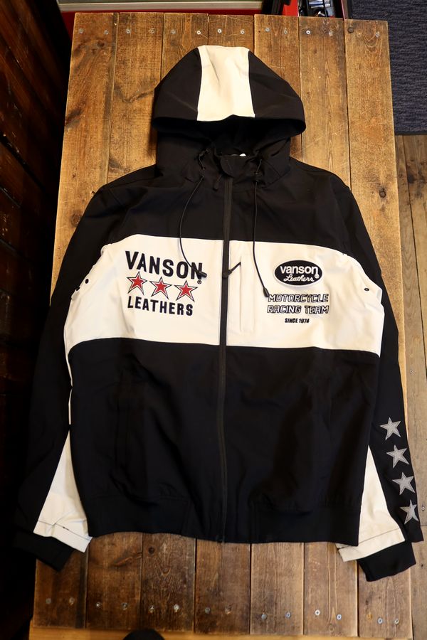 VANSONバンソン　NVSZ-2511 STRETCH PARKA HOODIE バンソン 三層ストレッチ パーカー　ブラック