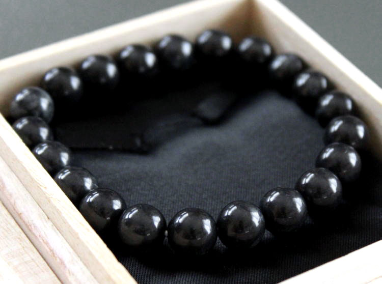 Hisui Itoigawa Black Jade Bracelet Br0205 Green Onion Processing Itoigawa Black Jade Bracelet Br0205 Green Onion Processing S Production
