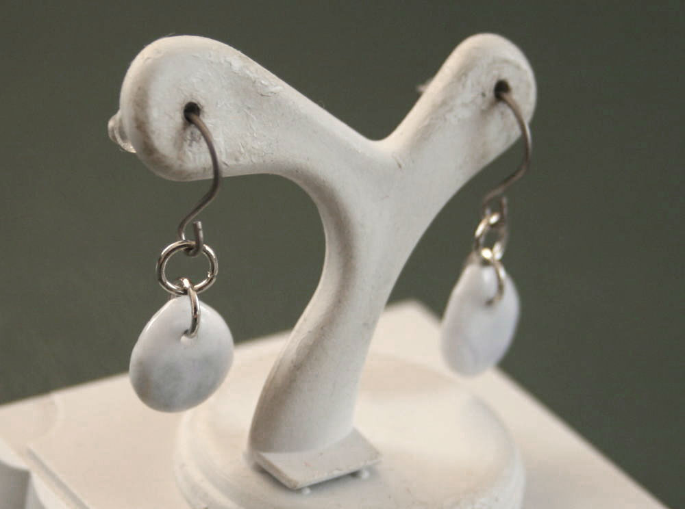 楽天市場】糸魚川翡翠ピアス I00383 元粋 作 糸魚川 ひすい ピアス K18