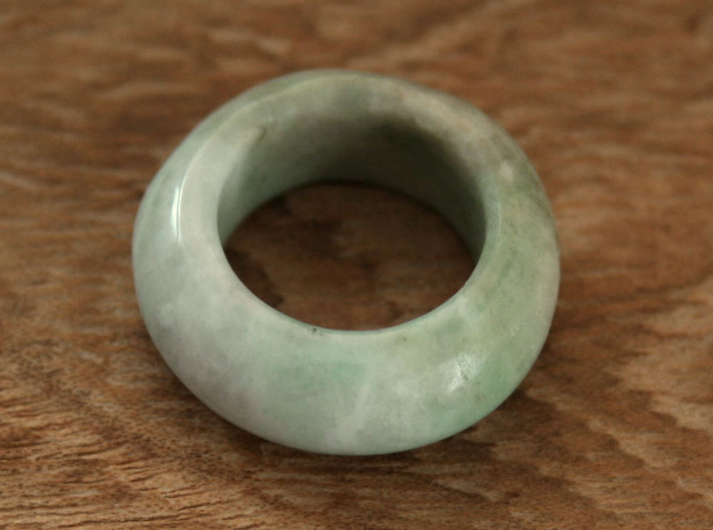楽天市場】糸魚川翡翠くりぬきリング R00609 こたき 作 9号 糸魚川