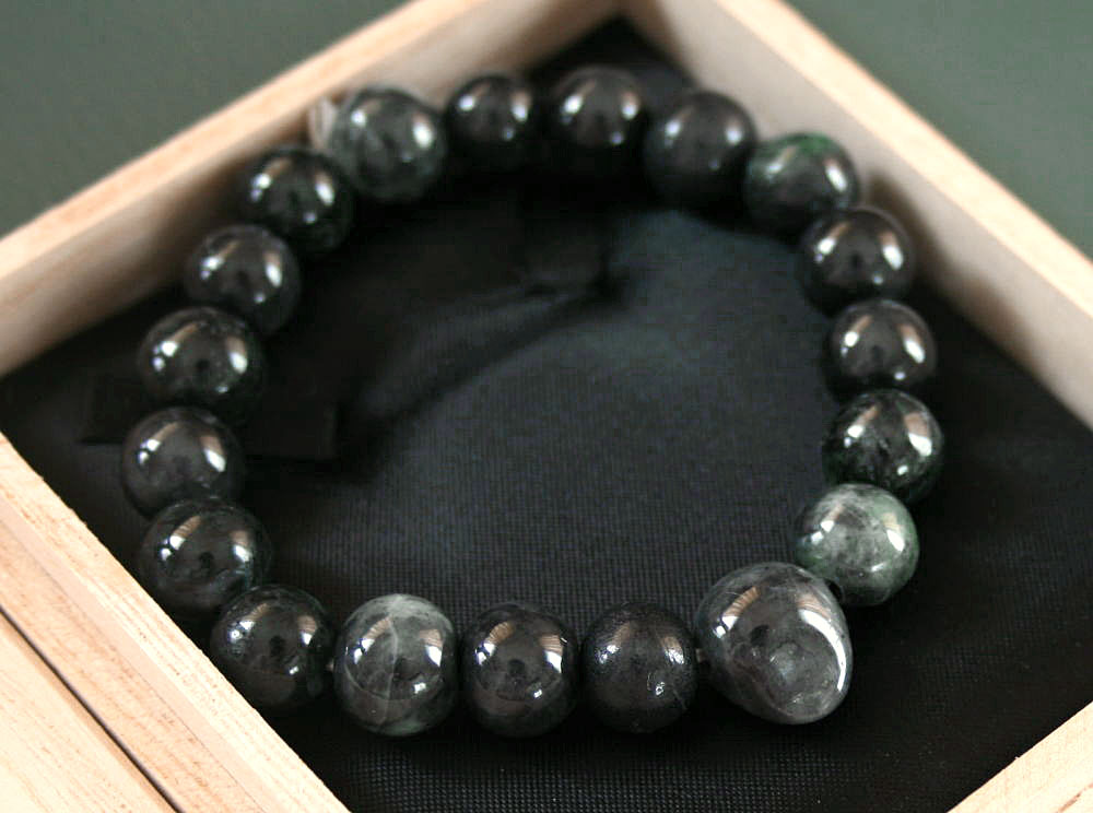 楽天市場】糸魚川翡翠くりぬきリング R00609 こたき 作 9号 糸魚川