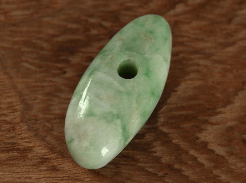 楽天市場】糸魚川翡翠フクロウ C01612 翠雅 作 75mm*55mm*45mm 糸魚川