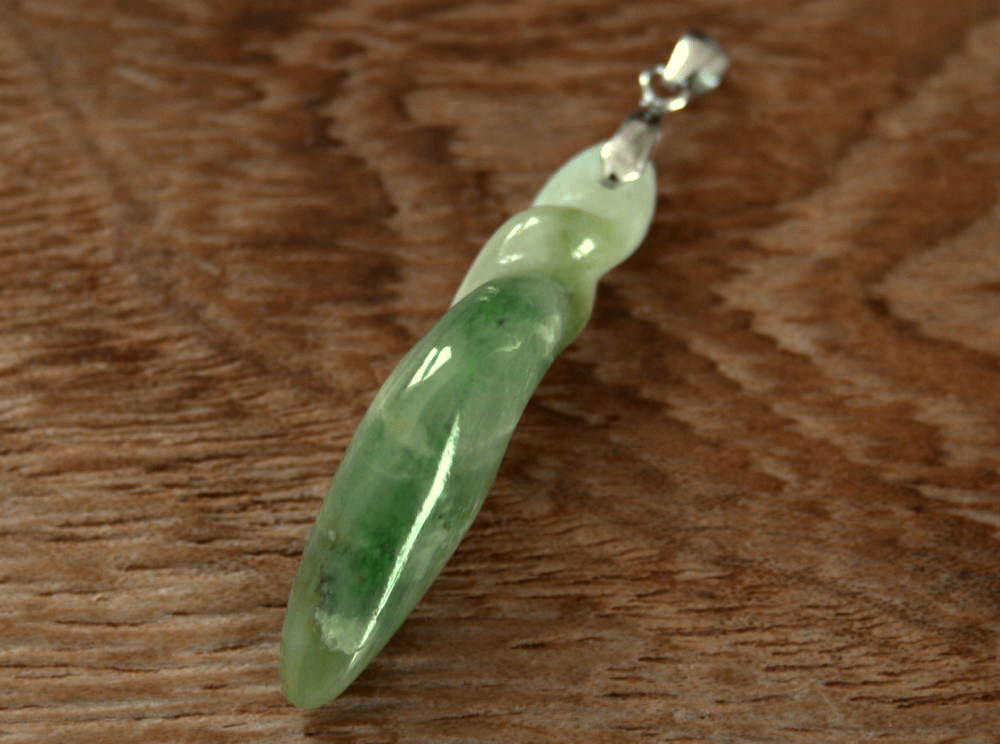 楽天市場】糸魚川黒翡翠ペンダント P01251 翠雅 作 糸魚川 黒ひすい