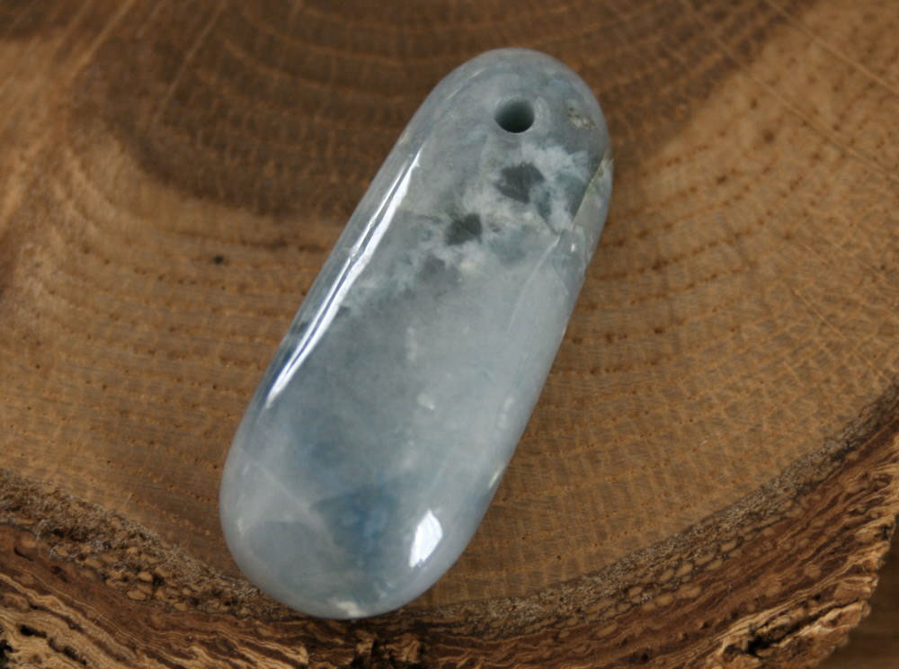 糸魚川青翡翠古代風ペンダント K00635 陽春 作 糸魚川 青ヒスイ 首飾り パワーストーン お守り 魔除け 天然石|糸魚川ヒスイの店
