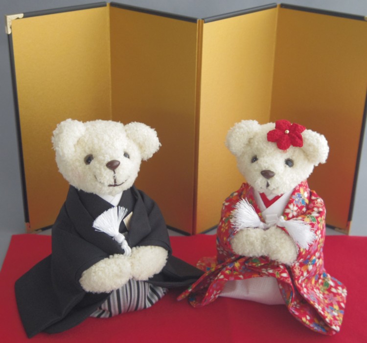 楽天市場 しあわせいっぱい 和装のくまさん 赤 綿 糸 針 金屏風 赤毛氈付き手作りキットセット 結婚式 ウェルカムドール 着物 色打掛け Hitomiの幸せデリバリー