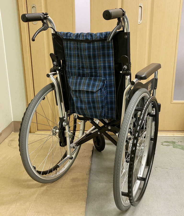 中古 自走型車椅子 Skitシリーズ コンパクトタイプ スキット4 高床 座面高43 5cm Skt 4 スイングアウト 室内用におすすめ 座幅40cm