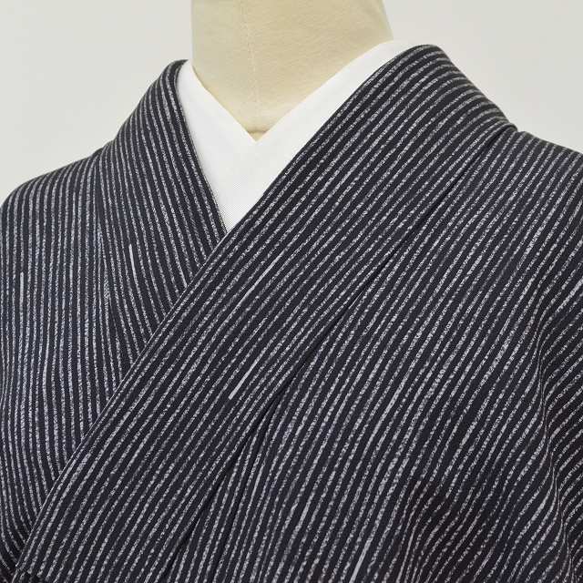 リサイクル 小紋 正絹 縮緬 仕立売上げ 裄68 2cm L 上背169cm Ll 少少ふくよかl リサイクルおべべ 家妻 リサイクル小紋 黒いこと仕組 縞模様文様 特品格 Qq0403b 中古 着物ひととき お中元 Pghintheround Com