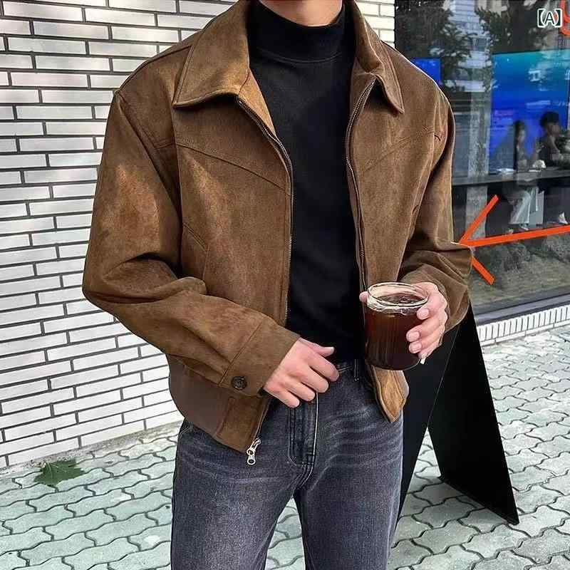 美 ラードは アメリカの 復古 ブラウン カレー 色の スエードの コートを 着て います。