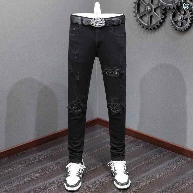欧米の 街の ファッションは 穴が 開いて います。