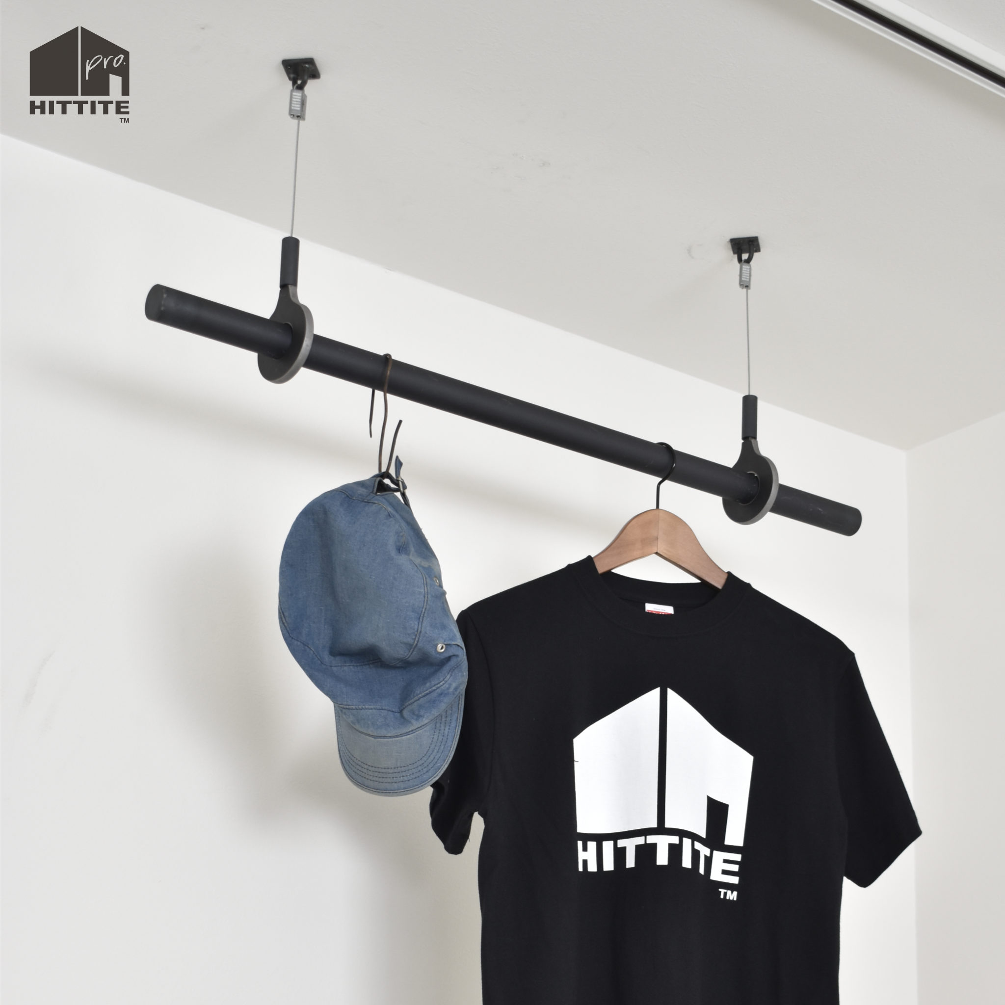ひとつぶ豆ハンガー店舗 什器 アイアン おしゃれ アパレル ファッション 服 吊り下げハンガー コートハンガー ウォークインクローゼット ハンガーラック 物干し 物干し金物インダストリアルデザイン ディスプレイ|HITTITE pro.