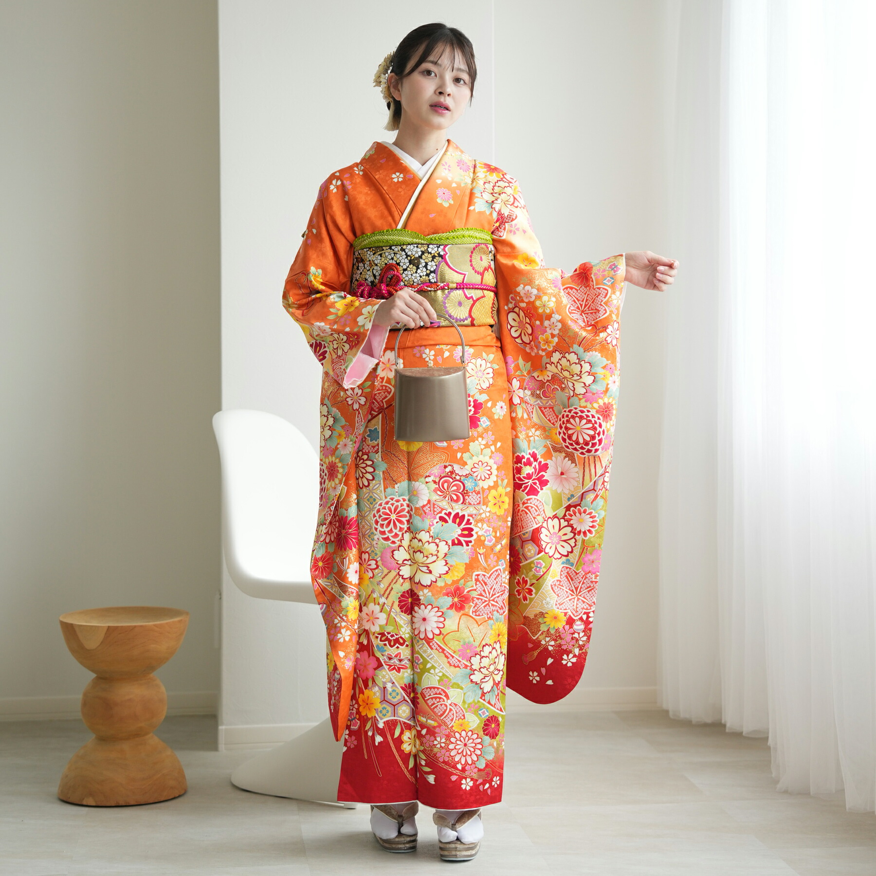 【レンタル】【2027年成人式予約不可】 振袖 成人式 女性 振袖セット 着物 女 成人式振袖セット 結婚式 振袖＆袋帯 フルセットレンタル 安い レトロ 大正浪漫 【振袖20点セット 正絹 アンティーク 絵羽 オレンジ】新品足袋プレゼント｜ひよこ商店