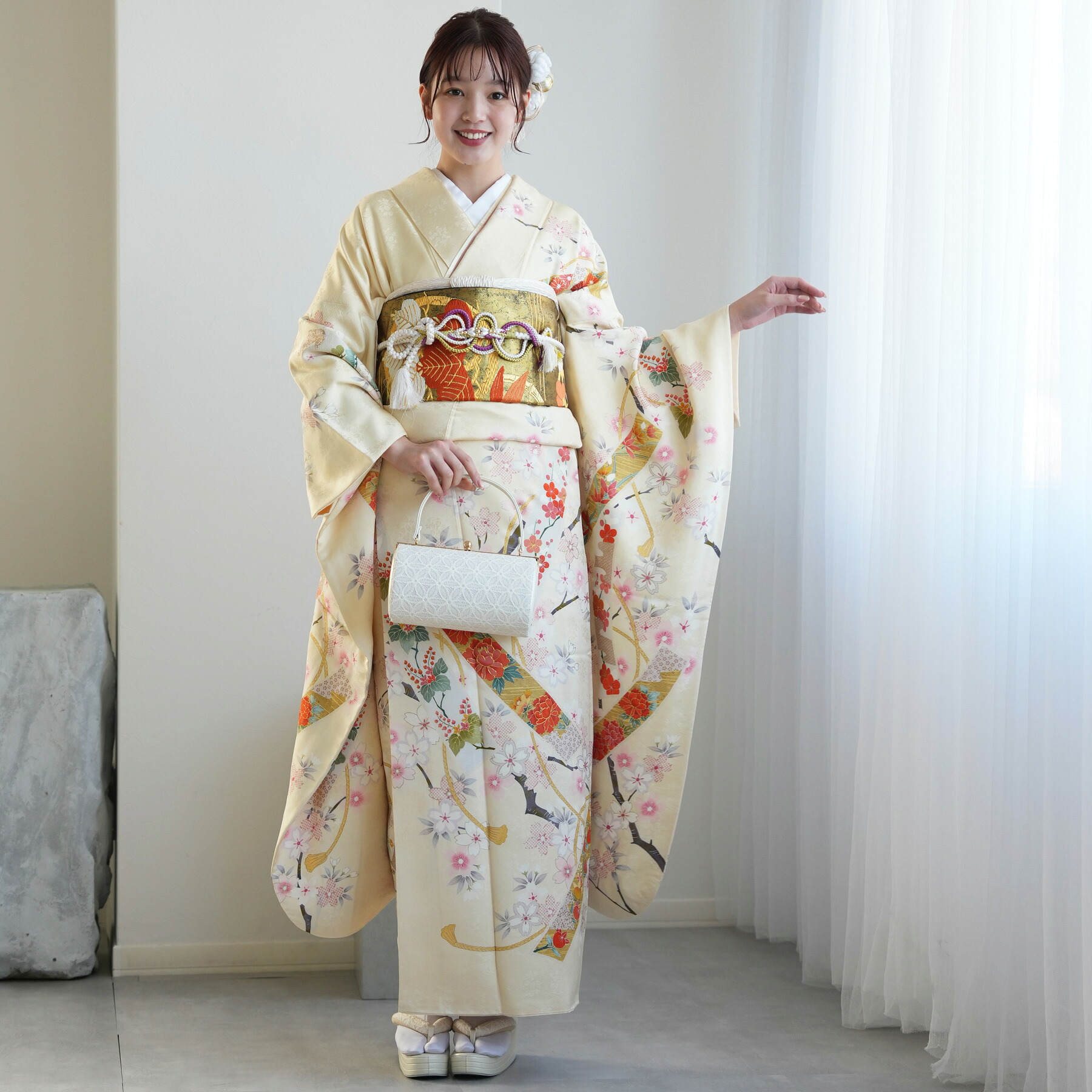 【レンタル】 振袖 レンタル 成人式 21点セット 古典柄 レトロ フリーサイズ（身長155-165cm） 女性 クリーム 花 緑 金 ピンク 赤 もみじ 短冊 桜 牡丹 成人式 結婚式 フォーマル｜ひよこ商店