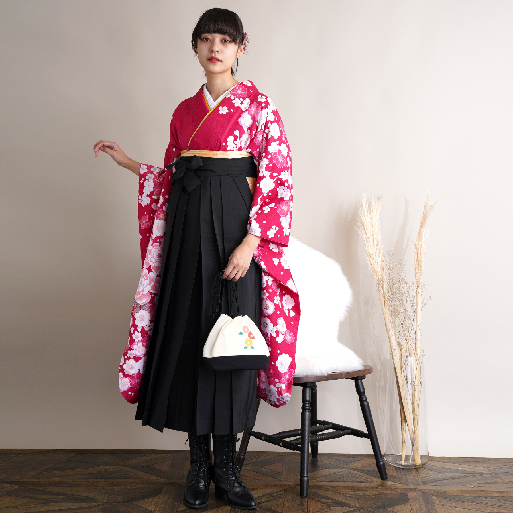 【レンタル】 卒業式 袴 振袖 18点セット 袴91cm（身長153-165cm） 袴セット 卒業式 大学生 振袖 花柄 女性 赤 系 レッド えんじ 白 ピンク 牡丹 桜 菊 お洒落 差がつく 華やか かわいい 個性的 大学生 小学生 卒業式 謝恩会 往復送料無料