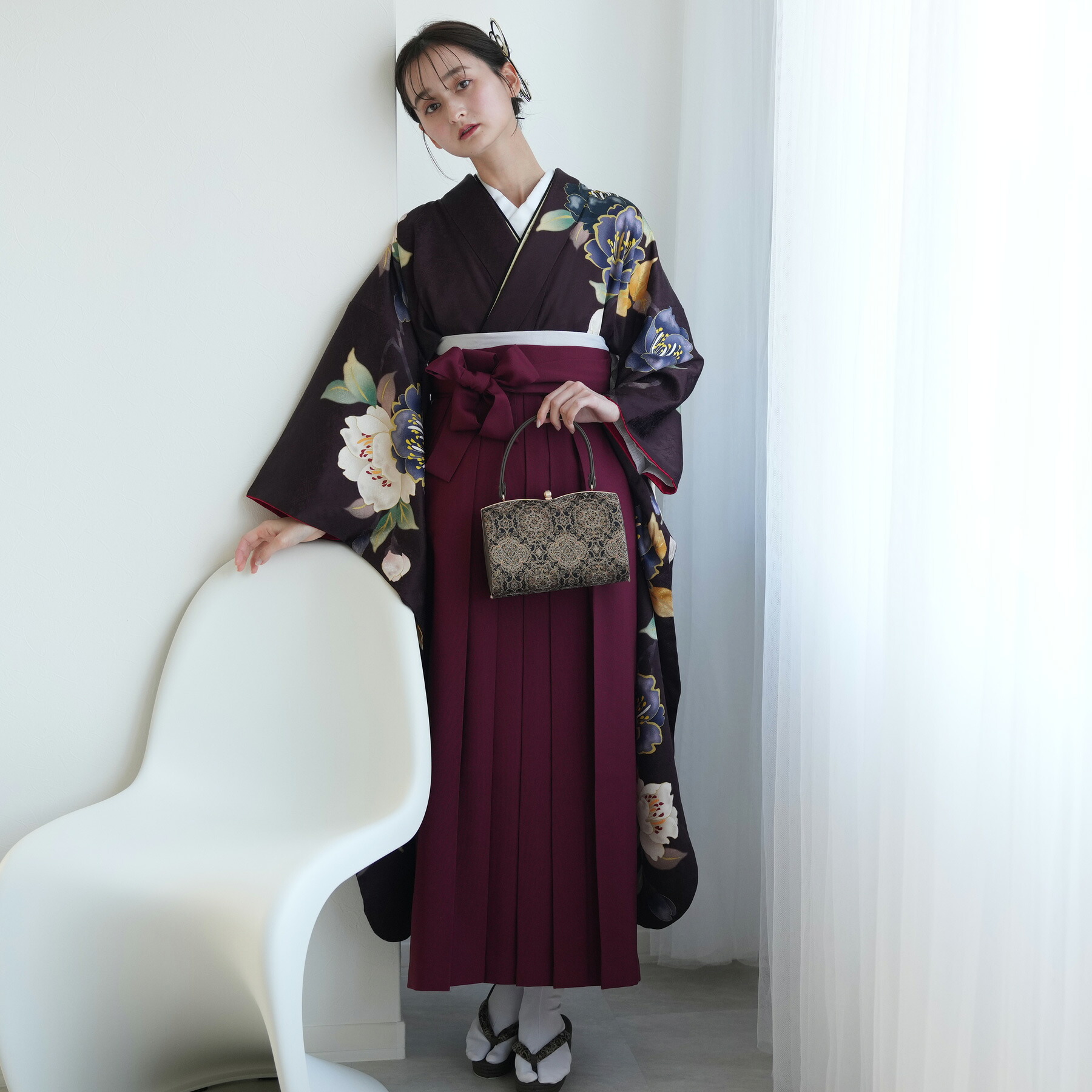 【レンタル】【袴 18点セット 紫紺にレトロ八重桜】正絹振袖着物 はかま フルセット 豪華 卒業式 大学生 専門学生 レディース 女性 袴91cm（身長153-158cm）ブーツ着用の場合は身長約165cmまで 足袋プレゼント 往復送料無料｜ひよこ商店