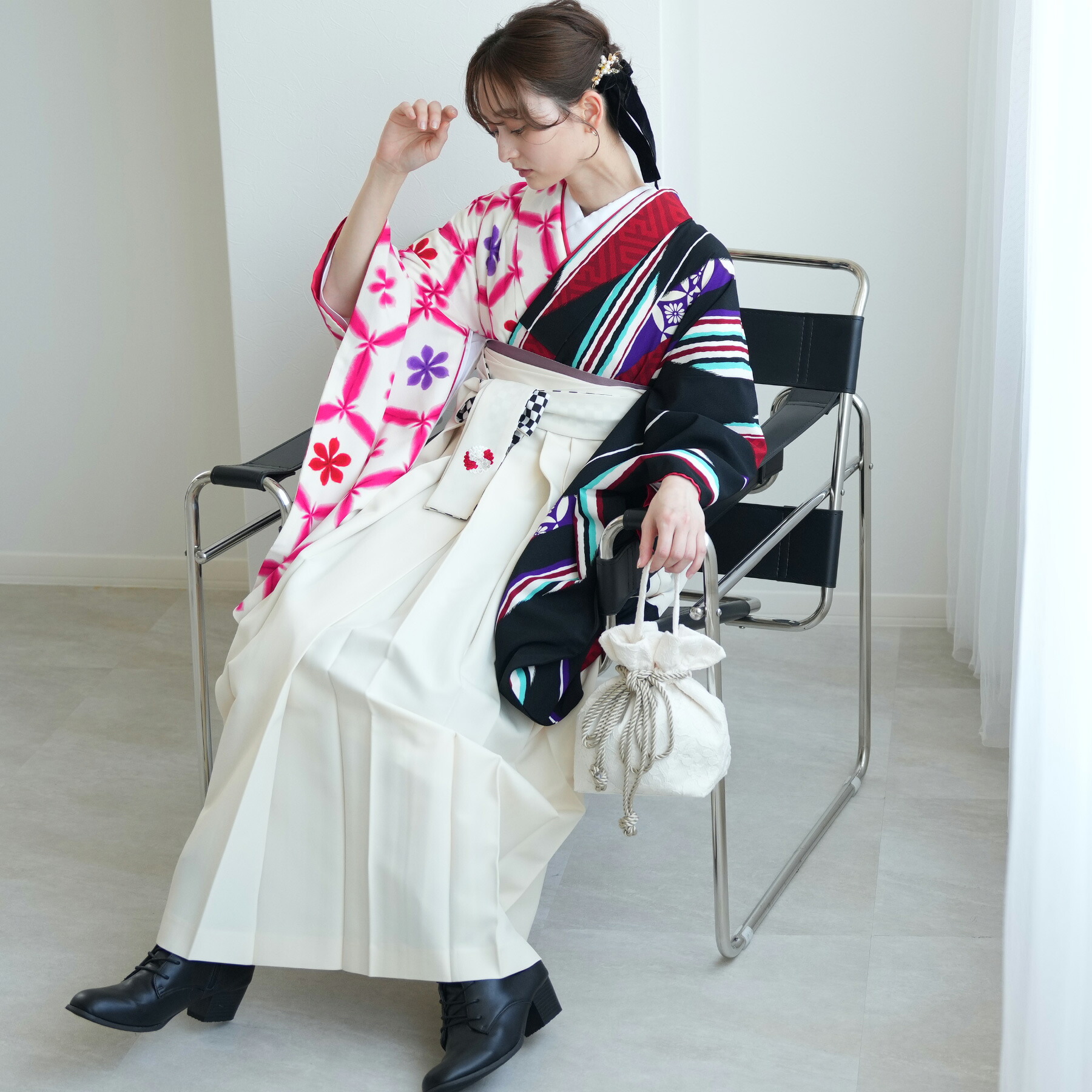 【レンタル】 卒業式 袴 レンタル 着物 袴セット 17点セット 紅一点 袴丈91-99cm（適応身長156cm-170cm前後） 袴セット 卒業式 大学生 着物 ストライプ 女性 赤 青 水色 青紫 黒 オフホワイト 万華鏡 幾何学 七宝 紗綾型 かわいい 往復送料無料