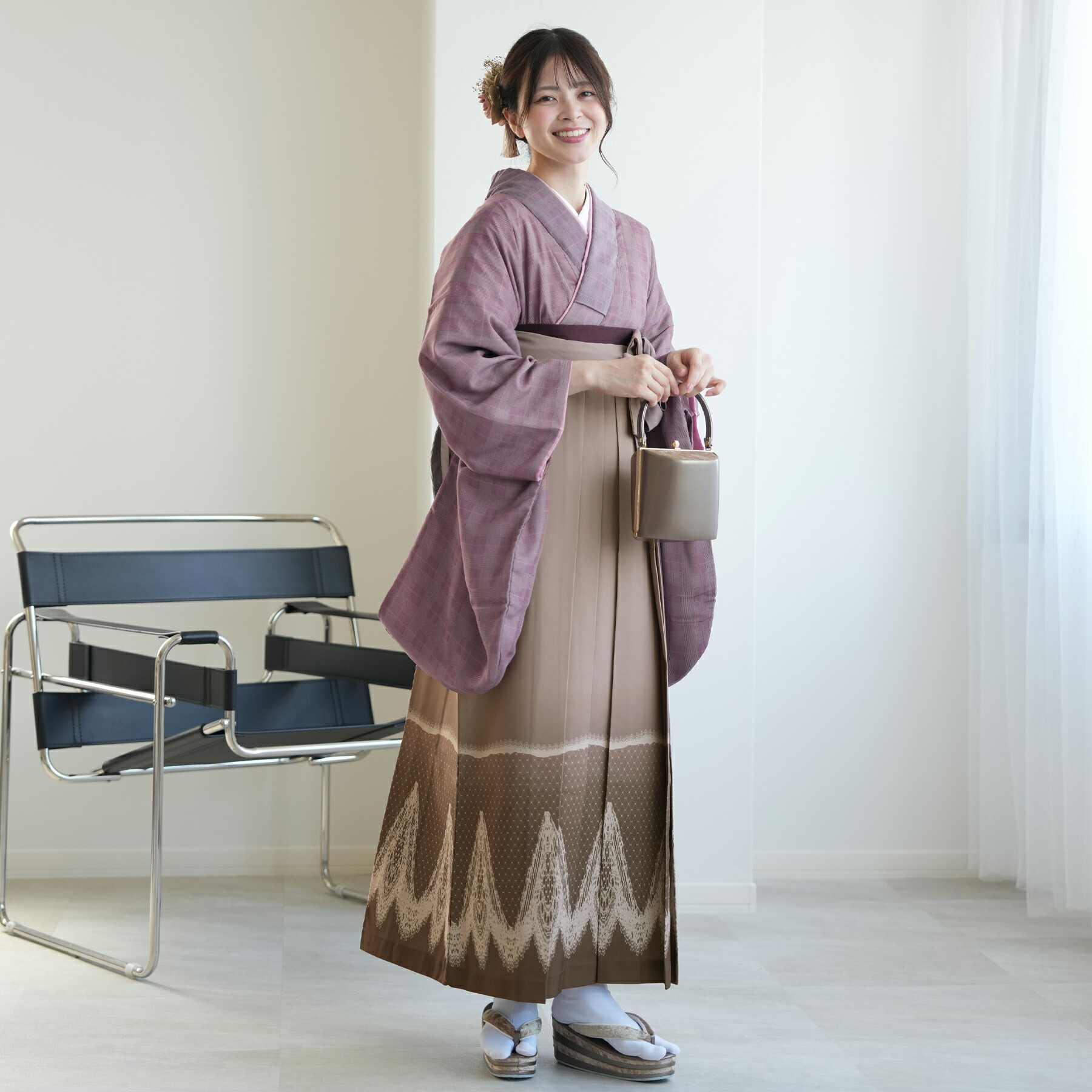 【レンタル】 卒業式 袴 レンタル 17点セット 着物 ニコアンティーク 袴91-99cm（身長153-170cm） 袴セット 卒業式 大学生 着物 チェック 女性 紫系 ラベンダー パープル シンプル シアー生地 個性的 おしゃれ 専門学校 卒服 卒業式 謝恩会 往復送料無料｜ひよこ商店 12,239円