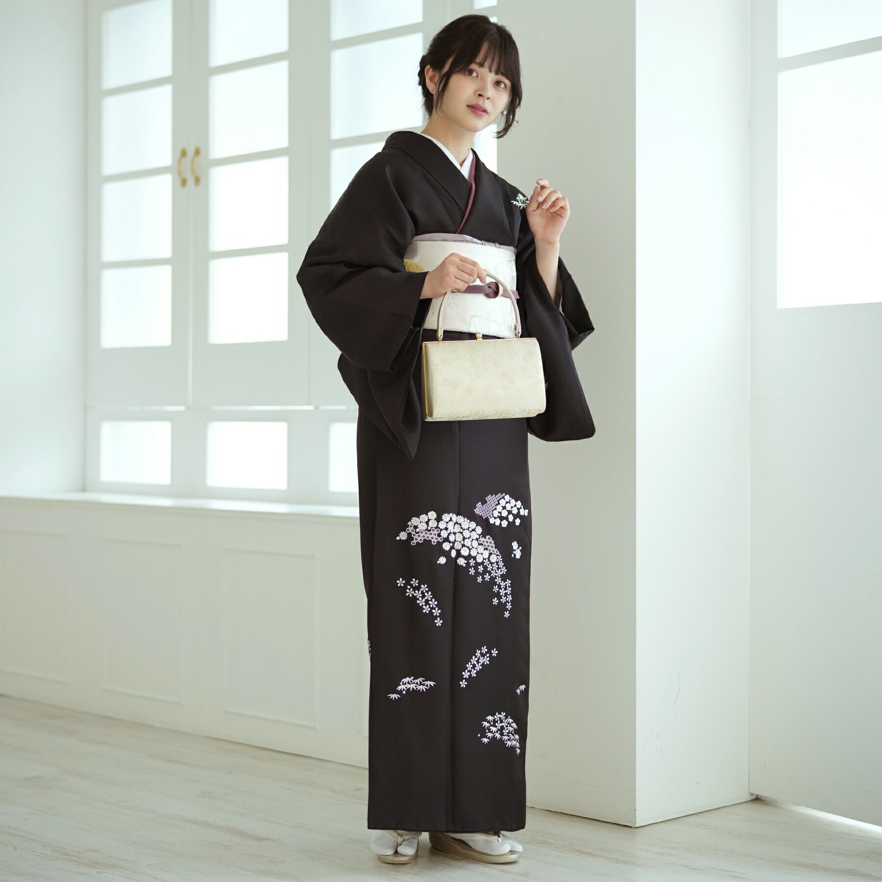 【レンタル】 訪問着 レンタル 結婚式 着物レンタル 20点セット 古典柄 レトロ アンティーク系 フリーサイズ（身長153-168cm） フルセット 女性 黒 花 女性 ゴールド ブラック フォーマル 刺繍 笹 菊 もみじ お宮参り 食事会 七五三 結婚式 二次会 入学式 卒業式 14,199円
