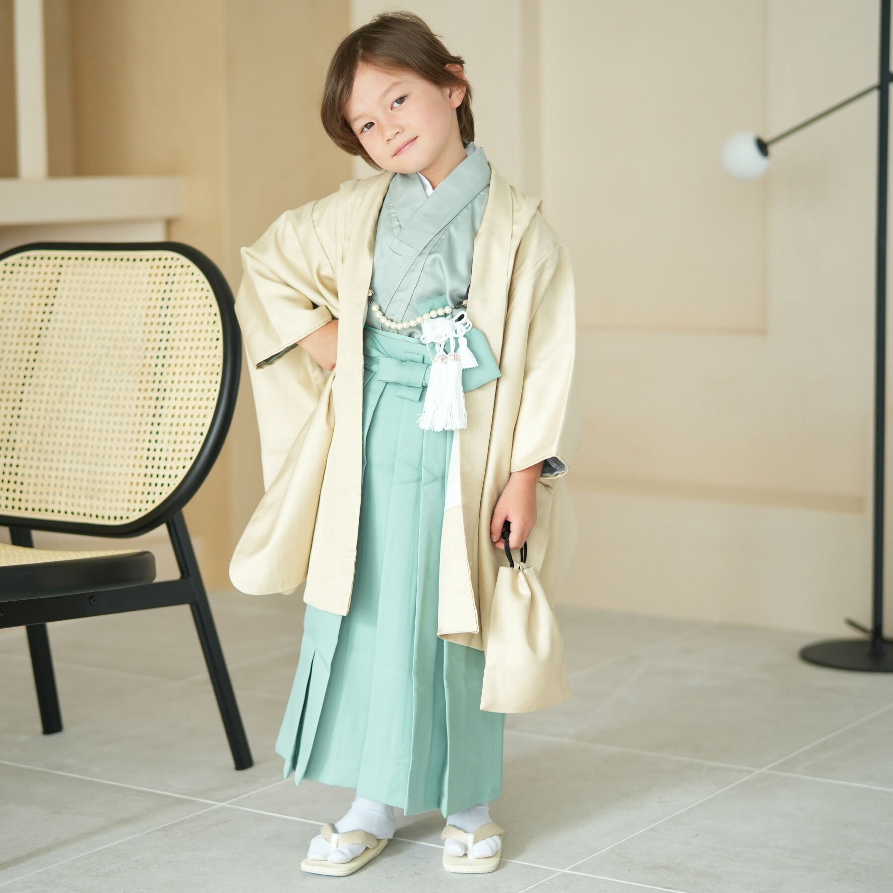 【レンタル】 七五三 5歳 袴 セット かぷり 袴60cm（身長105cm-115cm前後） 七五三 着物 フルセット 緑 子供 キッズ ブルー ベージュ ブルーグリーン 男児袴 お祝い着 五歳 五才 男の子 地紋 羽織 袴 着物 長襦袢 角帯 御守 懐剣 羽織紐 腰紐 雪駄 往復送料無料｜ひよこ商店
