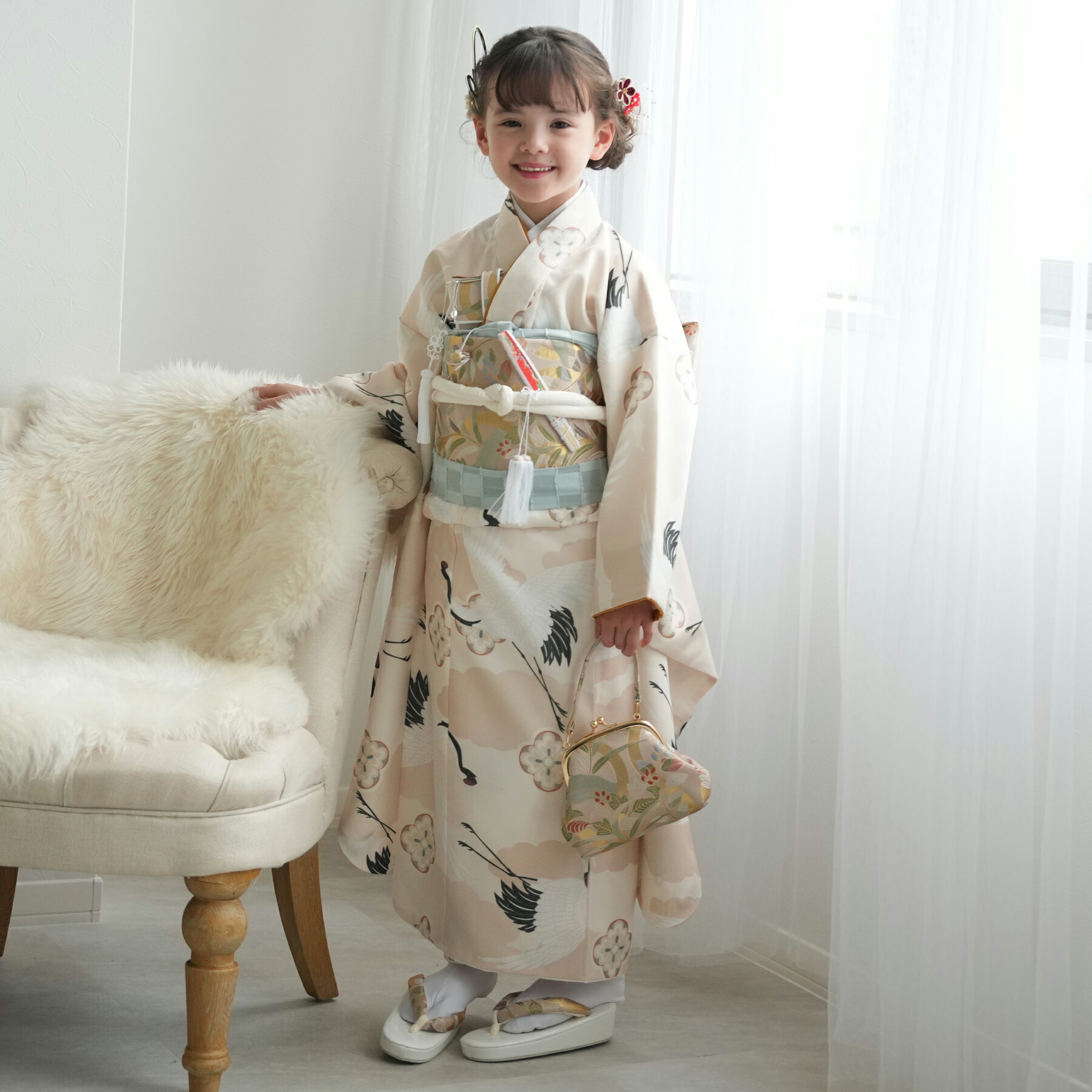 アンティーク　女の子　子供着物　NO7 七五三 着物 7歳 赤 蝶 四つ身 女の子 ピンク 扇 牡丹 古典