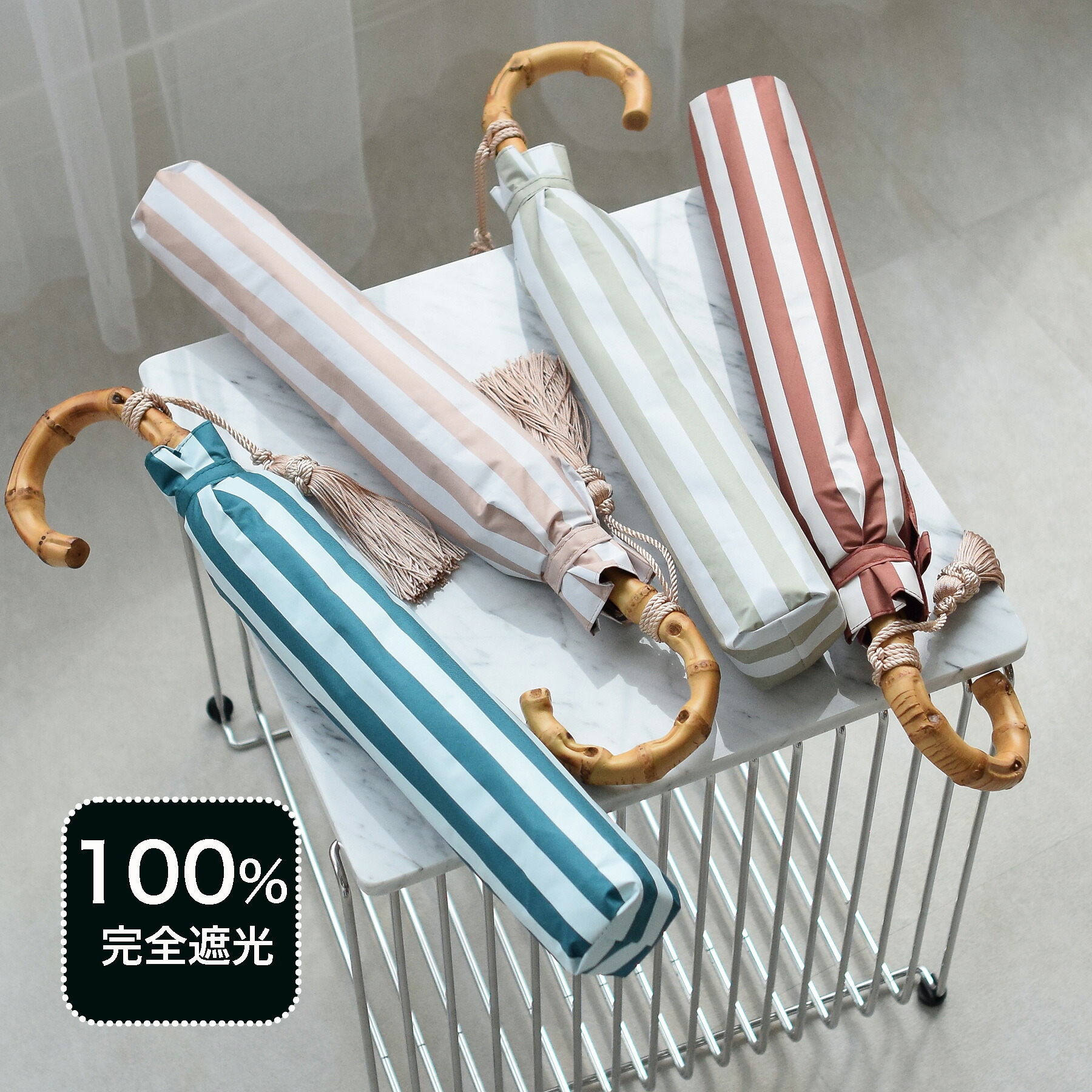 【utatane 100％完全遮光日傘 折りたたみ 55cm2段折り畳み ストライプ バンブーハンドル】100％遮光 完全遮光 UV遮蔽率99.9％以上 一級遮光 晴雨兼用 軽量 ブラックコーティング 耐風骨 撥水 遮熱 遮蔽 UVカット 紫外線対策 トップレス
