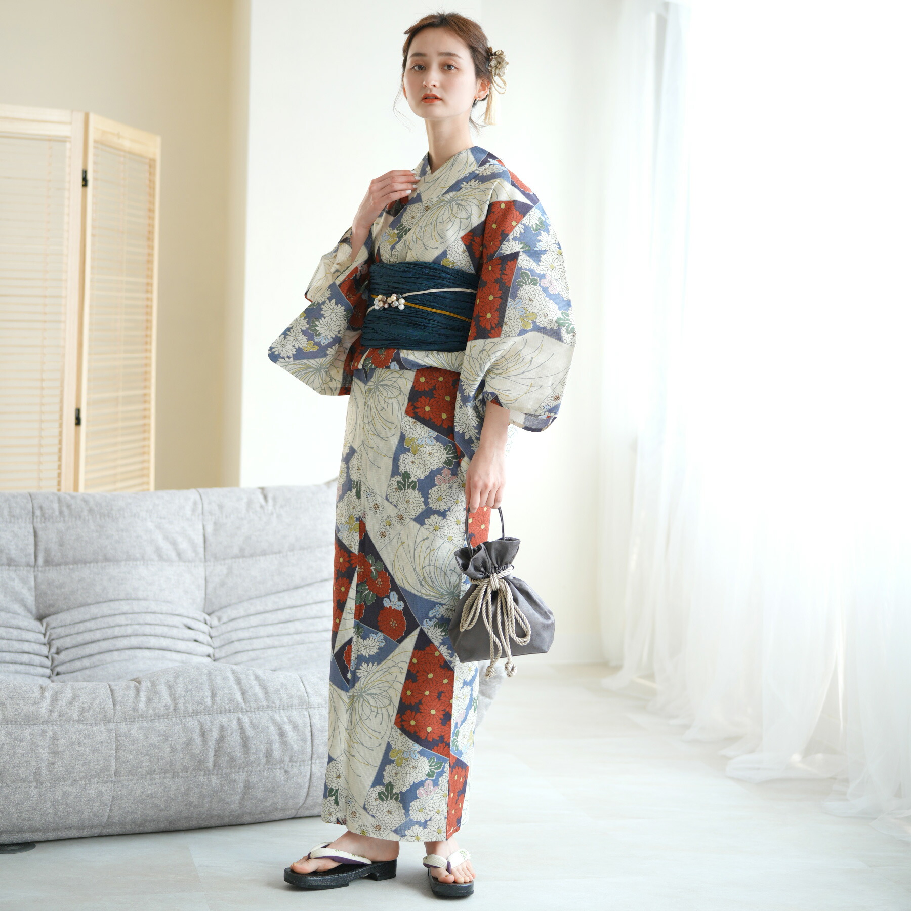 みい　浴衣・帯セット　ニコアンティーク 赤とミントのぽんぽん菊 楽天市場】【ニコアンティーク 高級変わり織 浴衣3点セット 赤と