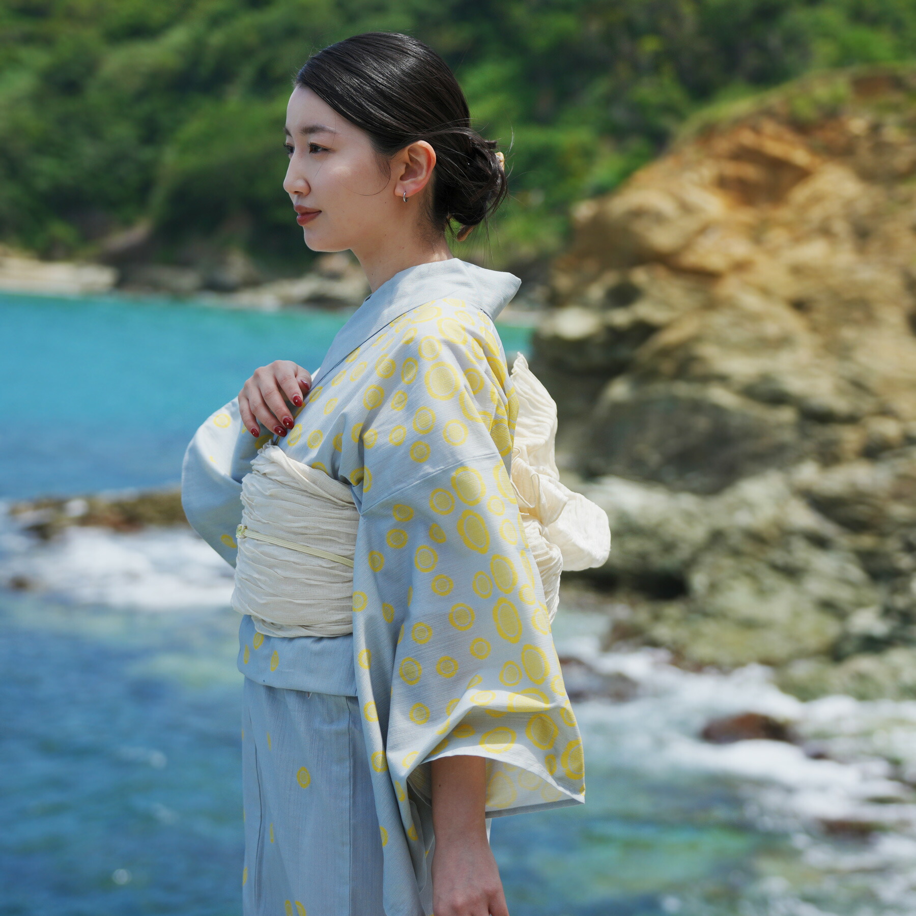 浴衣 セット レディース 3点セット ( 浴衣 帯 下駄 ) utatane × kuovi サンデーモーニング SUNDAY MORNING クオヴィ 絵羽浴衣 グレー フリーサイズ（身長155-165cm） 北欧 ひまわり 浴衣セット ゆかた 女性 高級変わり織 絵羽浴衣3点セット