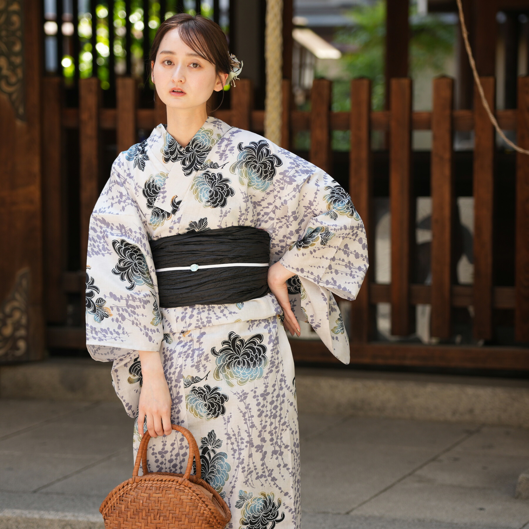 【utatane 高級変わり織 浴衣3点セット 黒ミント琥珀のぼかし乱菊】ここでしか買えない昭和初期アンティーク復刻版 フリーサイズ 浴衣セット（ゆかた・帯・下駄）ですぐお出かけ 上質 うたたね 国産生地 国内染色