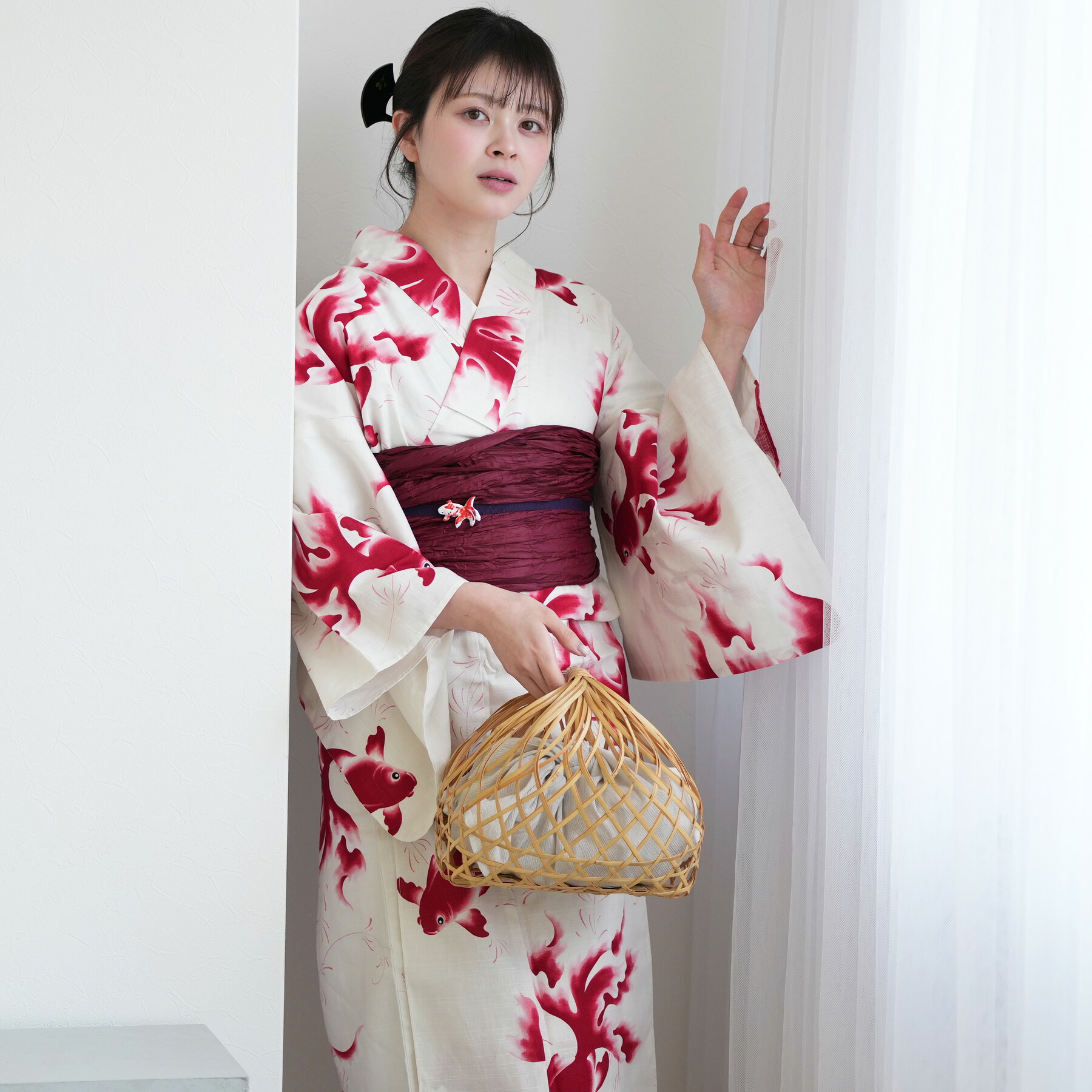 【高級変わり織 浴衣3点セット｜紅泳（こうえい）の金魚（フリーサイズ）】コットン100％｜古典レトロ｜浴衣・帯・下駄付き