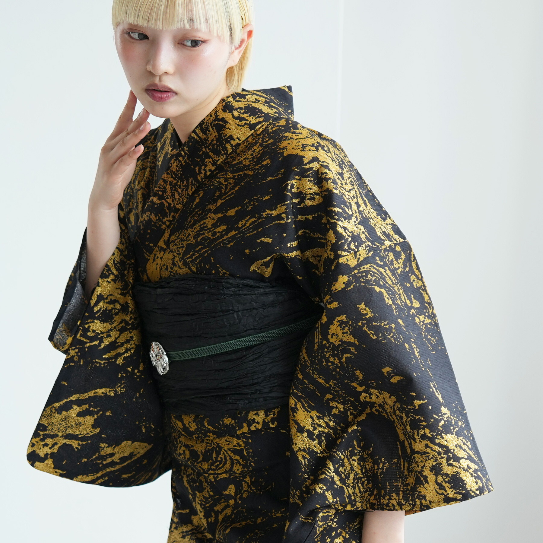 浴衣 セット 【漆黒に金砂の墨流し ニコアンティーク Nico@ntique 高級変わり織 浴衣・帯・下駄付き 3点セット】 セパレート二部式 簡単着付け フリーサイズ 国産生地・国内染色 個性派レトロ 独創的アーカイブ復刻｜ひよこ商店