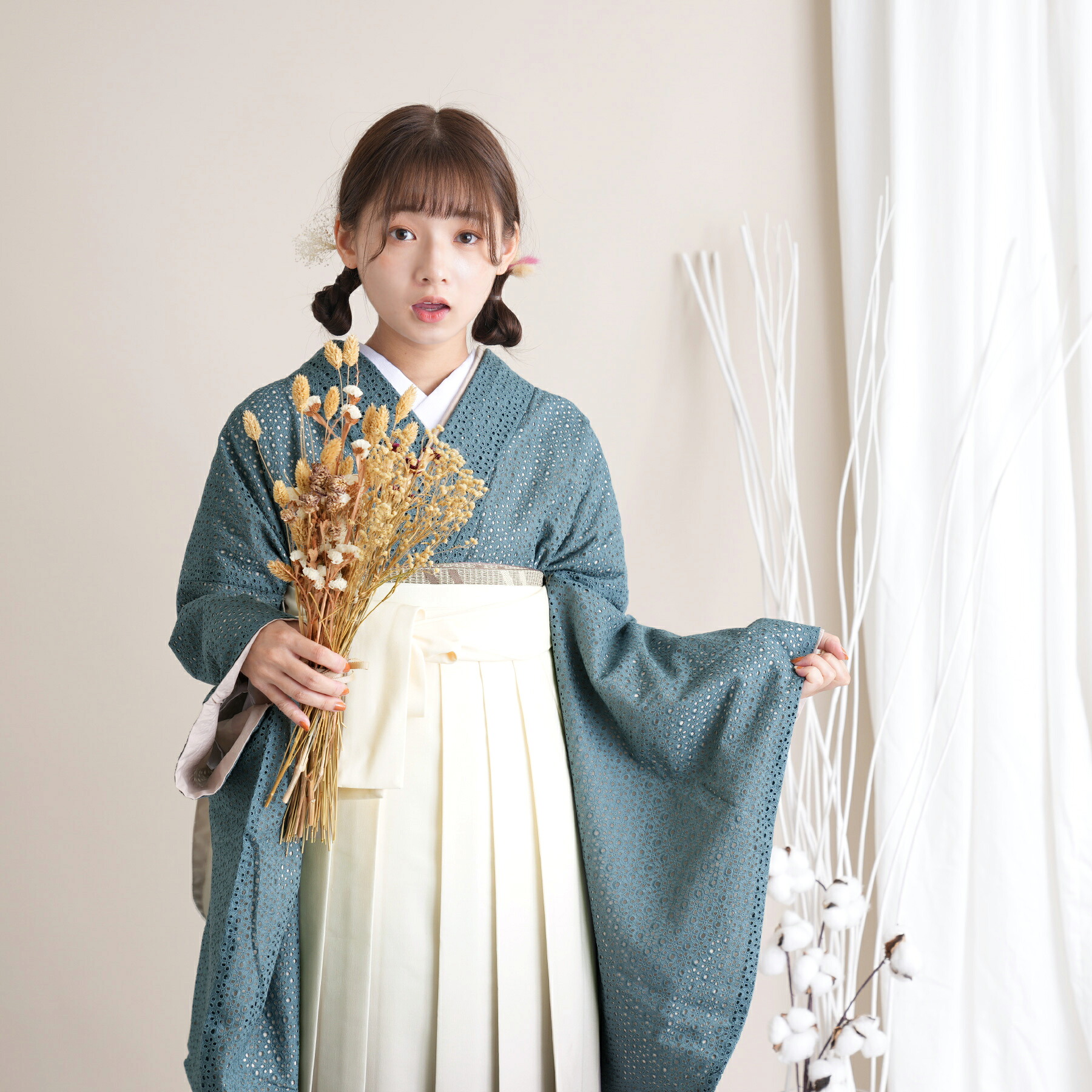 【リサイクル着物セット】2尺袖着物 袴 2点セット utatane 袴91cm(身長153-158cm) 袴セット 卒業式 大学生 着物 女性 重ね衿縫い付済 中古 USED 販売 着物と袴の2点セット 謝恩会 おしゃれ ブルーグリーン くすみカラー パンチング|ひよこ商店