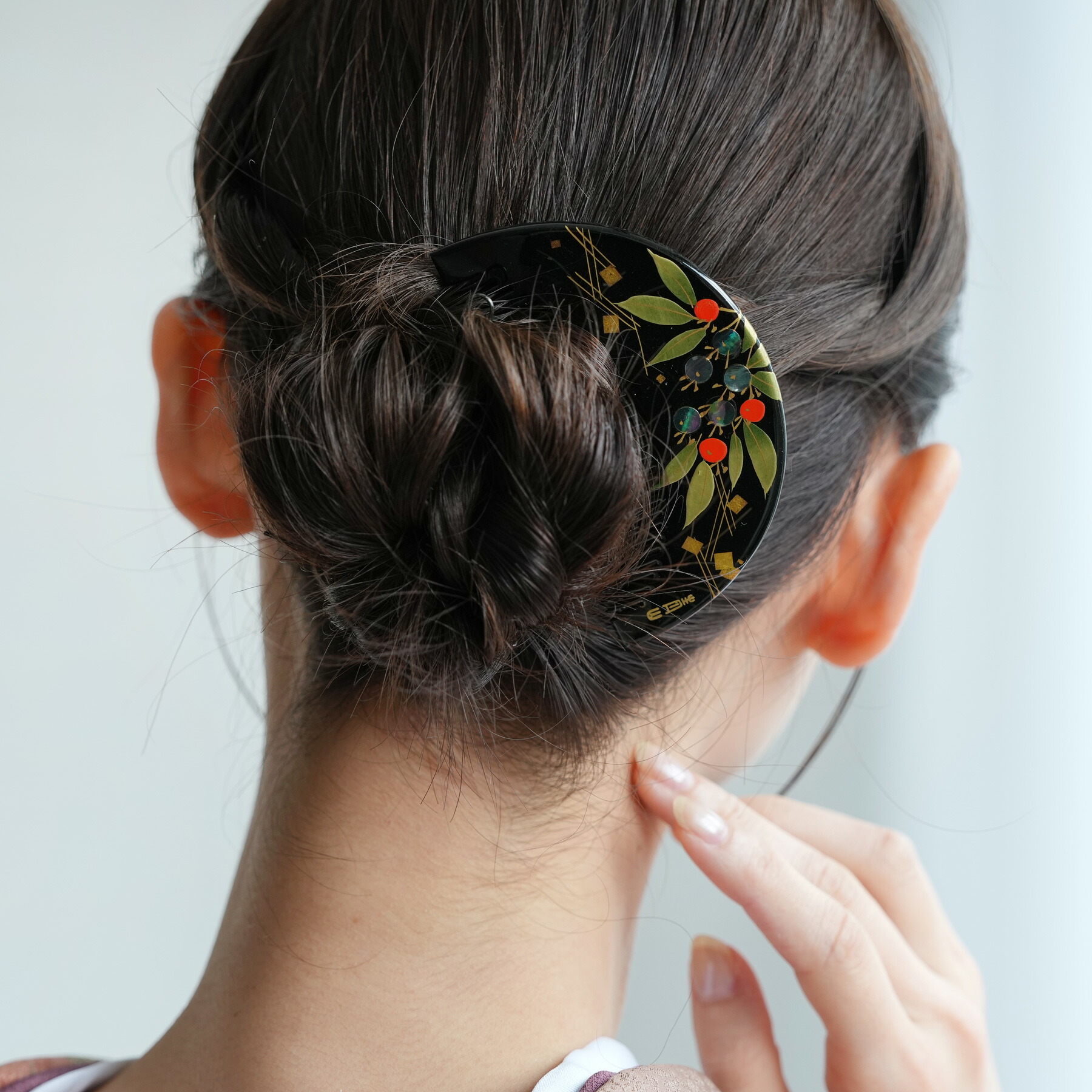 楽天市場】【10％OFF】【日本製 蒔絵塗り前櫛かんざし 赤い実】髪飾り