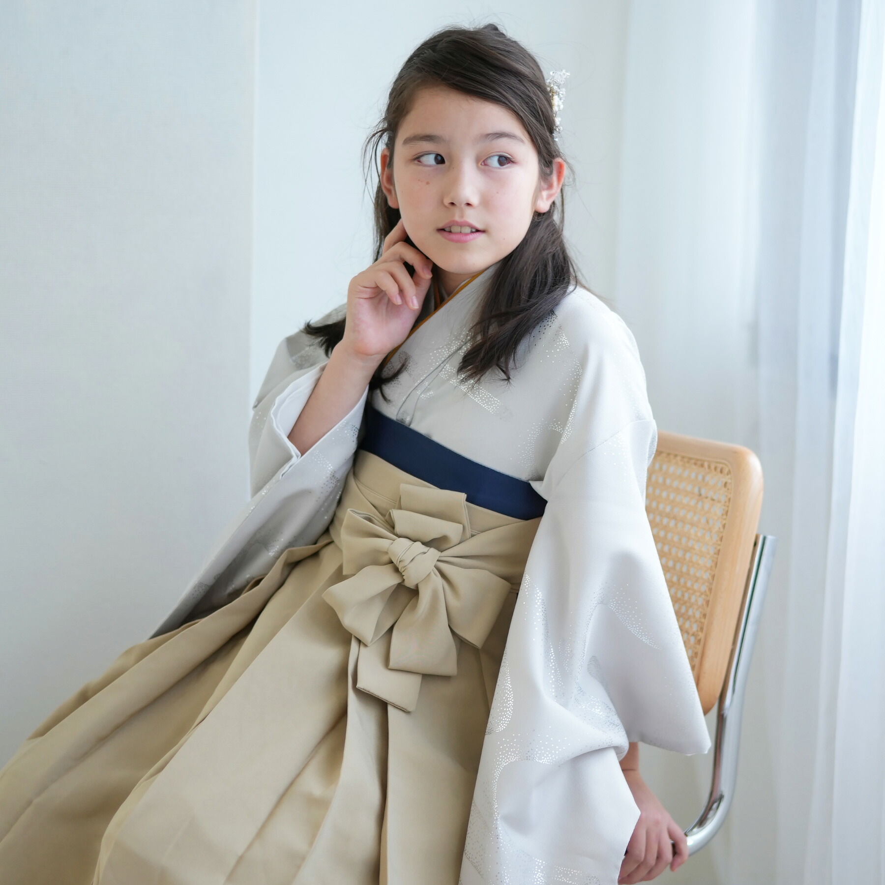 着物 袴 長襦袢 3点セット ハーフ成人式 ひよこ商店 袴75cm（身長130-140cm） 袴 はかま+着物セット 霞 10歳 女の子 グレー 子供 アイスグレー銀彩 着物 はかま 着物セット 販売 1/2成人式 小学生 お祝い着 記念撮影 十歳 十才 女児 キッズ 女性