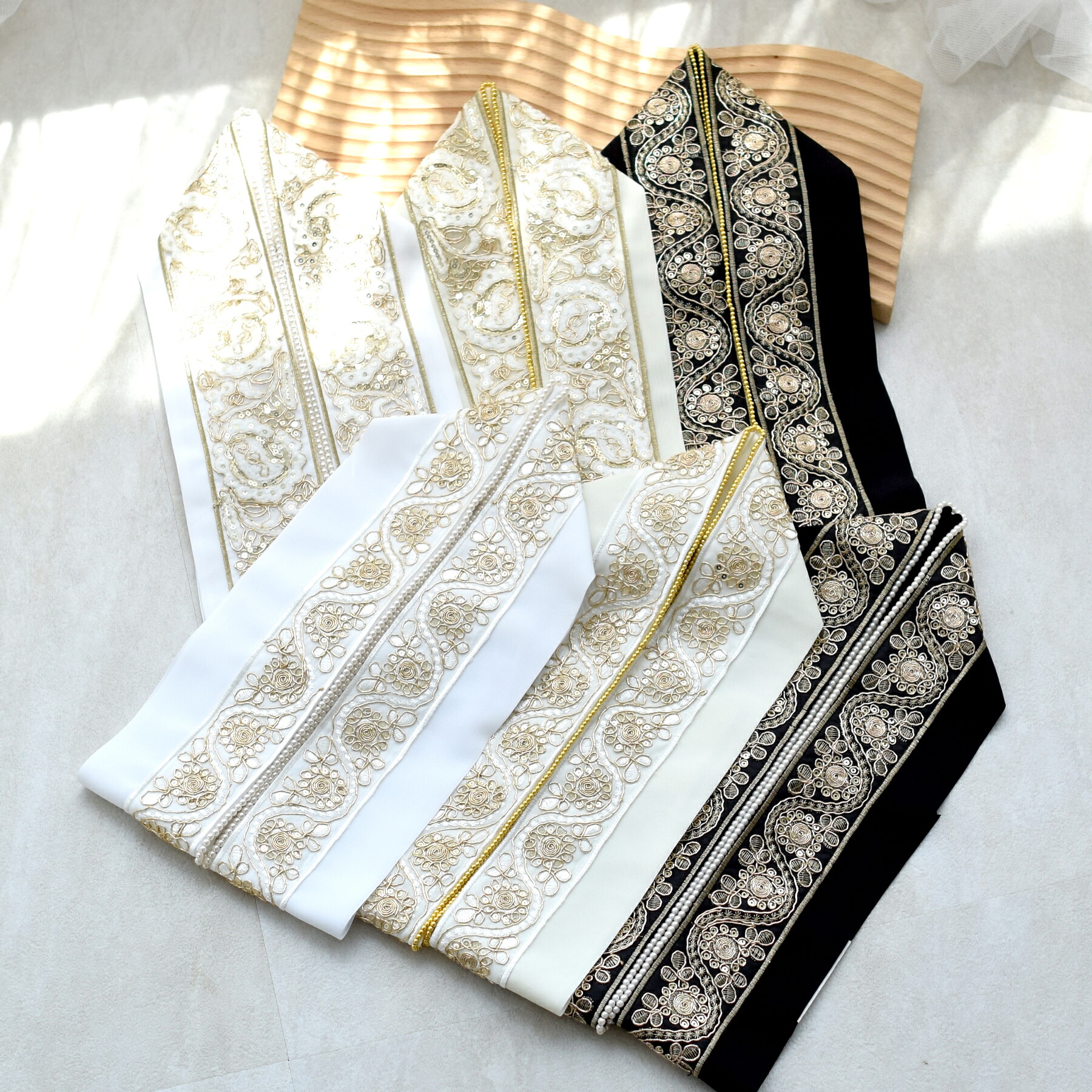 半衿 スパンコール刺繍半衿 振袖 成人式 日本製 パール 花 スパンコール 白 きなり 黒 ホワイト ブラック シルバー 銀 ゴールド 金 着物 和装 ワントーン 豪華 華やか 3個までメール便可能