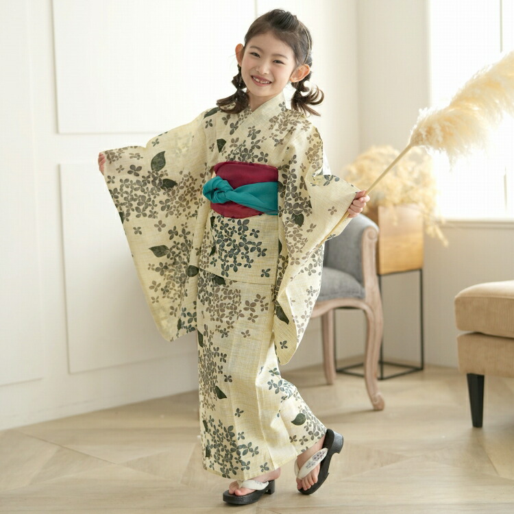 子浴ワンピース 4得点組 浴衣 帯革 下駄 あじさい ベージュ 系列 名文パーソナリティ レトロ アンティーク系 子供 Kids ホワイト アイボリ 水色 薄墨色 アジサイ 自然的 100cm 110cm 1cm 130cm レトロ キッズ ゆかた 兵児帯 下駄 子供浴衣 キッズ浴衣 幼女 こどもゆかた