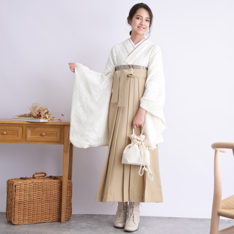 2尺袖着物 袴 2点セット ホワイト ジュニア utatane 卒業式 フラワーレース 重ね襟縫い付済 販売 kids 国産生地 袴83-87cm  刺繍 アイボリー 購入 上品 透け オフ白系 日本製レース 子供 着物 レース 小学生 袴セット 身長143-155cm