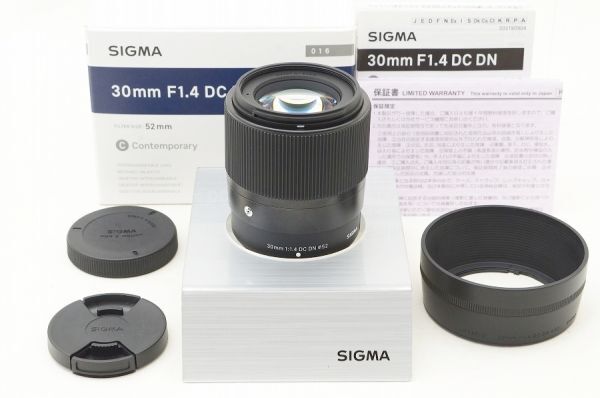 【中古】 『極美品』 SIGMA 30mm F1.4 DC DN Contemporary FUJIFILM用（Xマウント） / シグマ / SIGMA / レンズ / ミラーレス カメラ交換レンズ / マウント FUJIFILM / FUJINON Xマウント