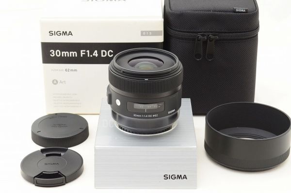 【中古】 『極美品』 SIGMA 30粍 F1.4 DC HSM Art Canon用 / シグマ / SIGMA / 水晶体 / 写真機取り替えっこ水晶体 / マウント Canon用