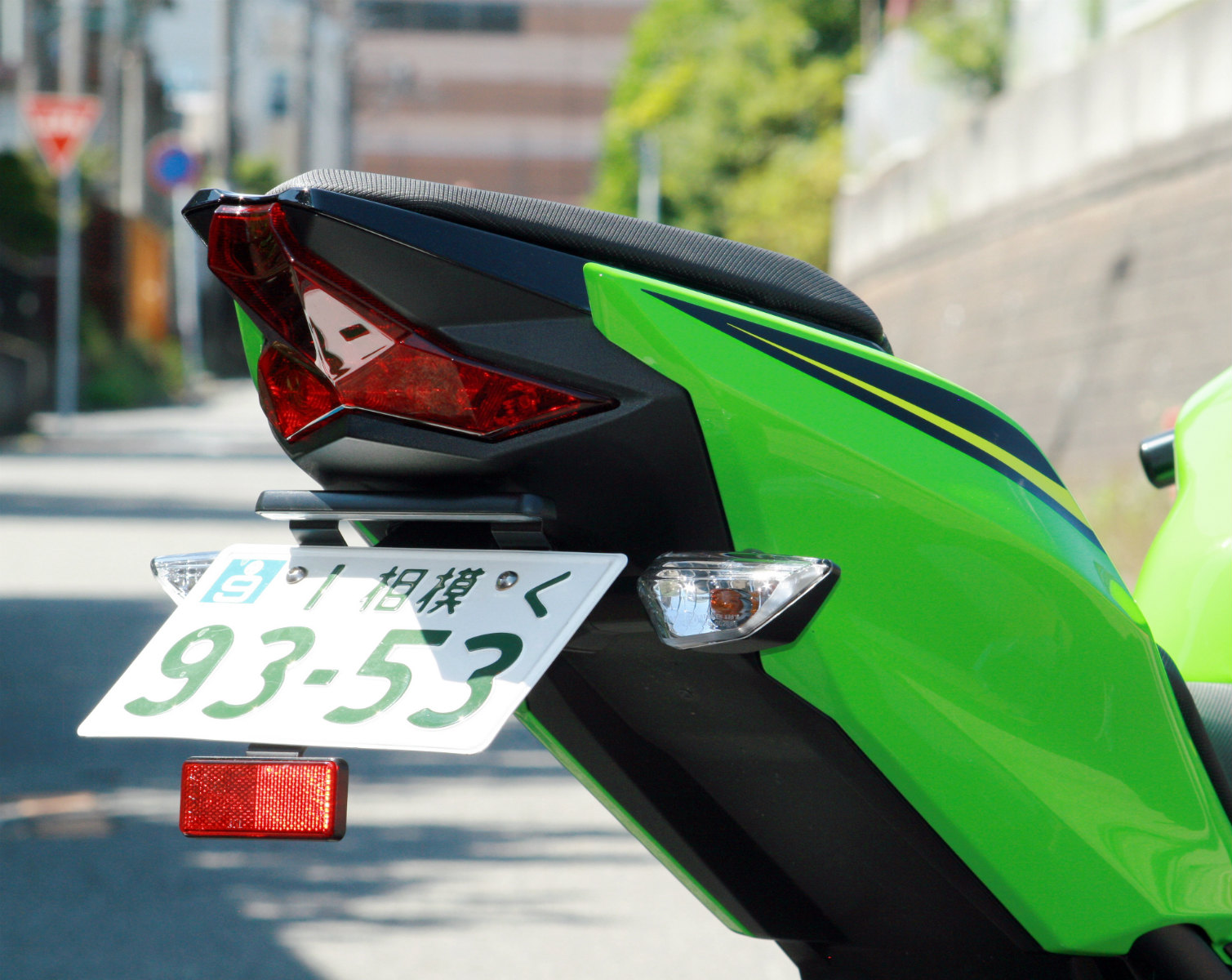 【送料無料】　PinkFactory ピンクファクトリーカワサキ Ninja250 / Ninja400 (2018～2024) フェンダーレスキット【LEDライセンスランプセット】KAWASAKI 川崎 ニンジャ 忍者｜LIFE SELECT