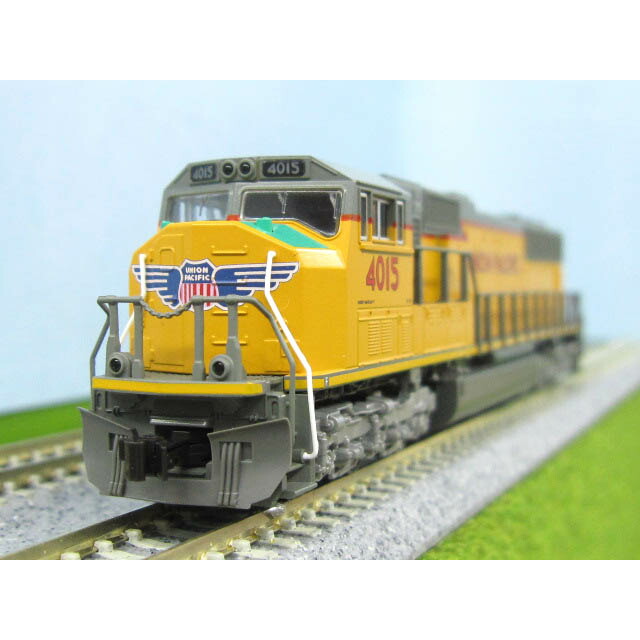 EMD SD70M フラットラジエーター UP #4015 エクスカージョン [176-4015](JAN：4949727688787)