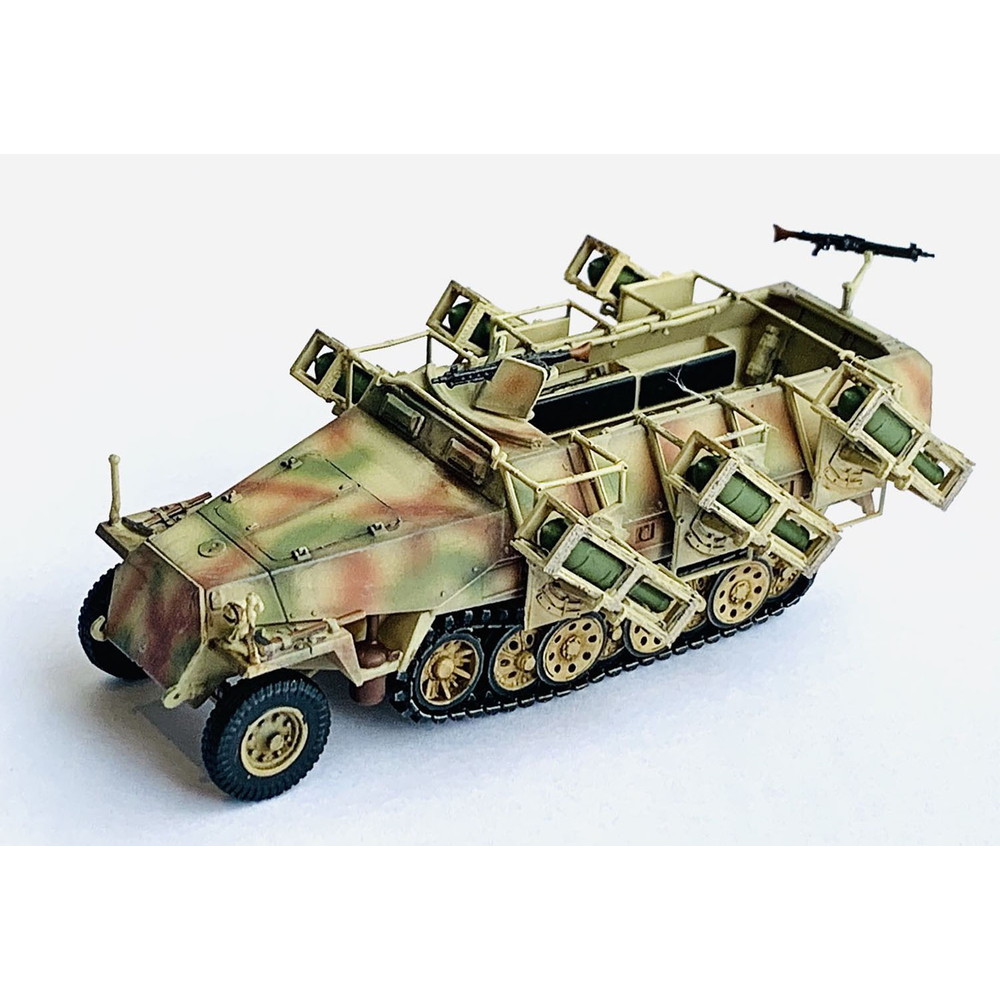 ドラゴン 1 72 WW.II ドイツ軍 Sd.Kfz.251 2 Ausf.D ヴルフラーメン40搭載型 完成品 DRR63108