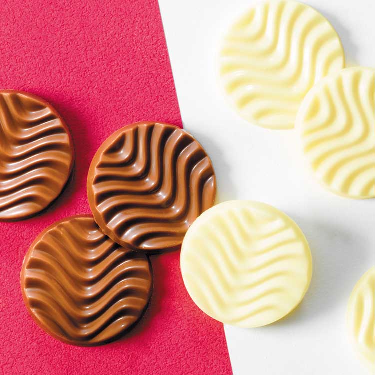 楽天市場】ロイズ (ROYCE) バラエティ缶 [HOKKAIDO]（5種・計18個入