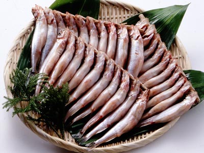 子持ししゃも　中　１串１０匹×３串