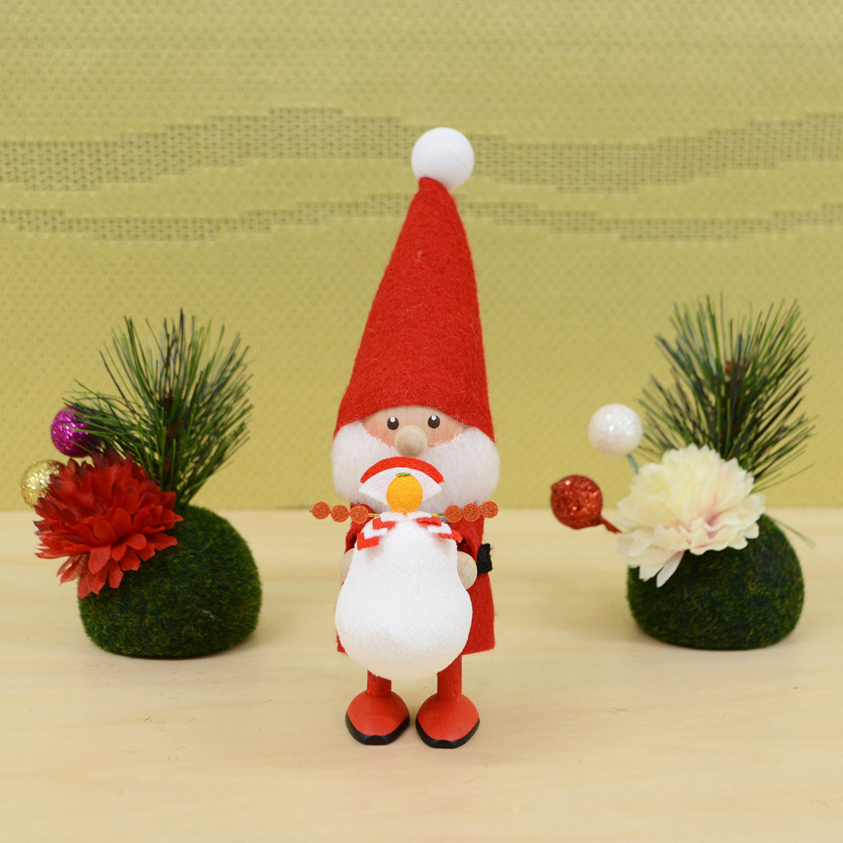 【NORDIKA公式】【北欧雑貨オリジナル】NORDIKA nisse ノルディカ ニッセ クリスマス 木製人形 ( 鏡もちを持ったサンタ )【北欧雑貨】