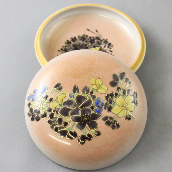 楽天市場】小林恵子 九谷焼香合 釉上錦牡丹 [茶道具 仏具 お香] : 九谷